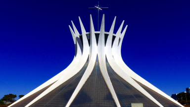 No aniversário de Brasília, CNBB lança livro sobre Igreja na capital