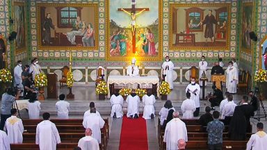 Celebração marca a posse dos franciscanos no Santuário Frei Galvão