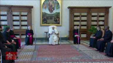 Durante a catequese, papa continua com as reflexões sobre a oração