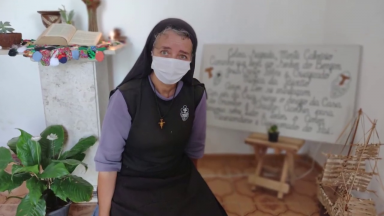 Leiga baiana dedica a vida ao cuidado com os mais pobres