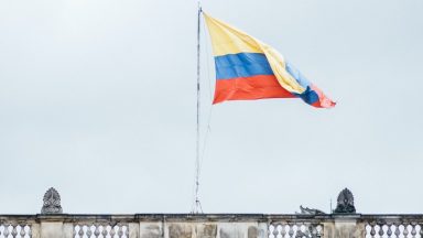 Colômbia: Papa pede diálogo sério para encontrar soluções justas
