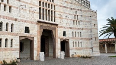 Terço pelo fim da pandemia acontece hoje na Basílica da Anunciação