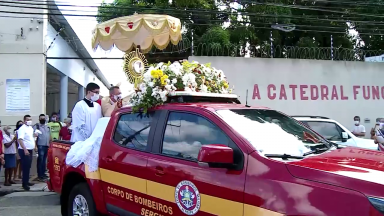 Carreata substitui a procissão de Corpus Christi em Aracaju