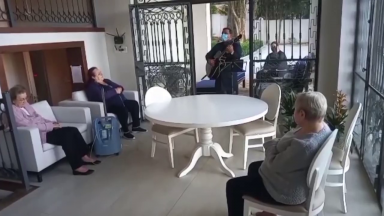 Entenda como funciona e é aplicada a musicoterapia