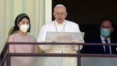 Do hospital, Francisco celebra a tradicional oração mariana dominical