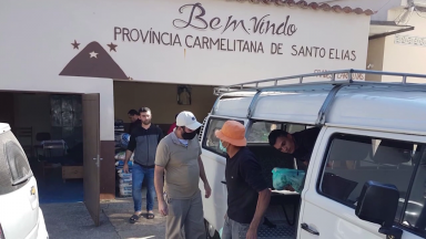 Campanha Carmelo Solidário recolhe alimentos para famílias carentes