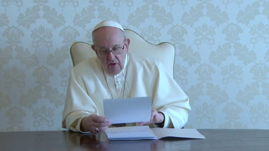 Papa fica entristecido com atentado terrorista no Iraque