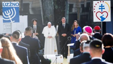 Papa reitera condenação a toda forma de antissemitismo