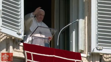 Papa recorda vítimas de ataques na Noruega e Afeganistão