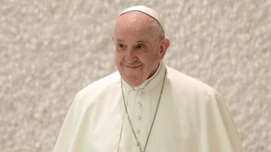 Papa encoraja empresários no serviço do bem comum