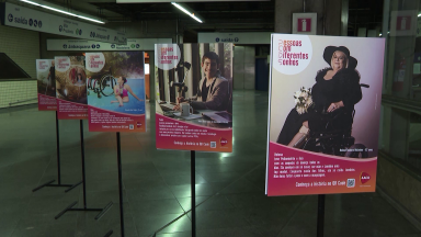Inclusão da pessoa com deficiência é retratada em exposição no metrô