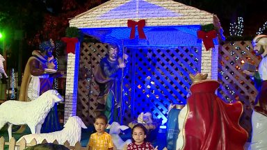 Em Aracaju, luzes de Natal atraem centenas de visitantes