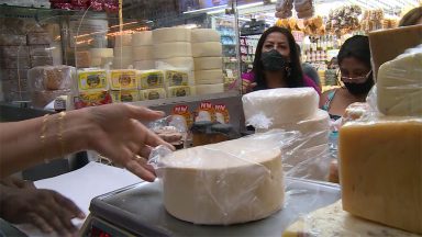 Em MG, o preço do queijo, alimento típido da região, chega às alturas