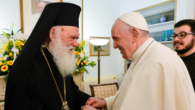 Papa a Ieronymos: juntos neste caminho de fraternidade e paz