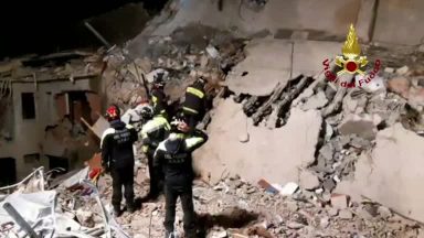 Papa expressa pesar por desabamento de prédios na Itália