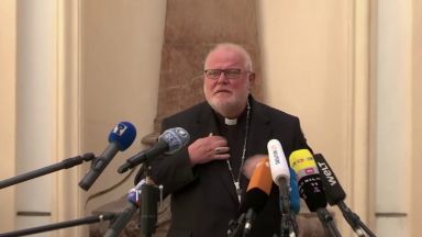 Cardeal Reinhard Marx participa de coletiva sobre abusos na igreja