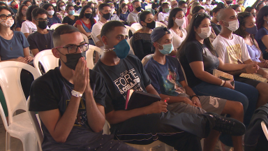Jovens passam fim de semana no Acampamento Revolução de Jesus