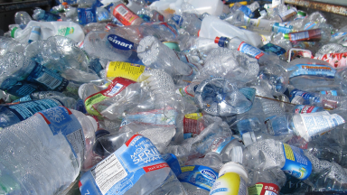 Proibição de plásticos descartáveis na Europa: relembre reflexões do Papa
