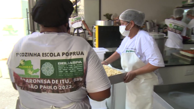 Escola capacita e alimenta pessoas em situação de rua