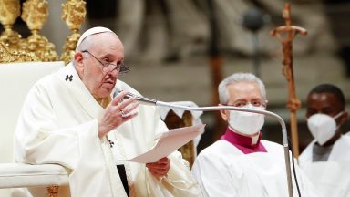 Papa encoraja a vida consagrada: mover-se pelo Espírito Santo
