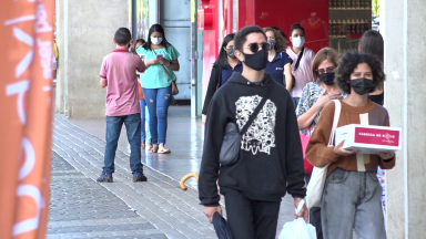 Governo do DF flexibiliza uso de máscaras em lugares abertos e fechados