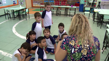 Alunos precisam de reforço escolar com volta às aulas presenciais