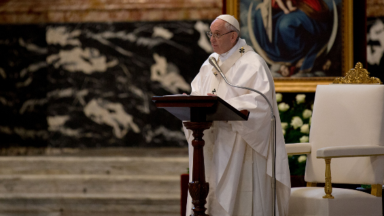 Festa da Misericórdia: Papa preside missa na Basílica de São Pedro