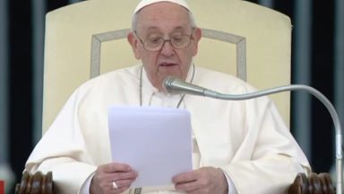 Na Catequese, Papa Francisco fala da importância de honrar a fé