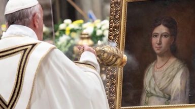 Padre Éder Pires conta a história de Santa Pauline