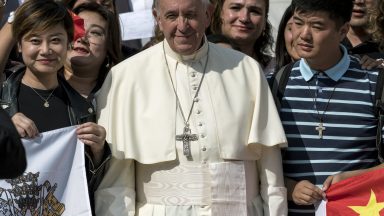 Papa renova proximidade espiritual aos pastores e fiéis da China