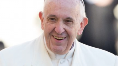 No twitter, Papa destaca solenidade do Sagrado Coração de Jesus