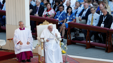 Missa com o Papa no Encontro Mundial: Família é lugar de amar e servir