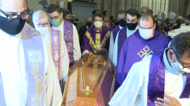 Corpo de Dom Cláudio Hummes é sepultado em São Paulo