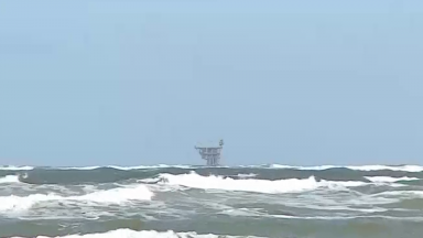 Pressão no oceano provoca ondas altas no litoral Nordeste