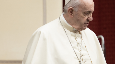 Papa exprime o seu pesar pela morte do ex-presidente de Angola