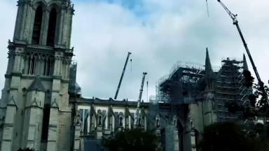 Padre Eder Pires comenta sobre as obras na Catedral de Notre Dame