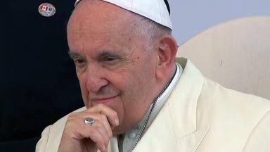 Em Iqaluit, Papa Francisco se reúne com jovens e idosos
