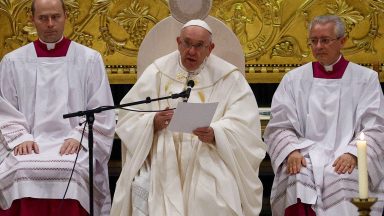 Missa em Quebec: Papa destaca caminho do fracasso à esperança