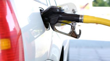 Petrobras anuncia redução de 0,22 no litro do diesel