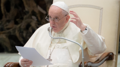 Humanidade está globalizada, mas desigualdades permanecem, diz Papa