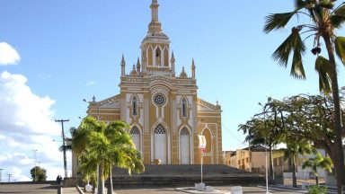 Missa com oração de Cura e Libertação na Paraíba reúne milhares de fiéis