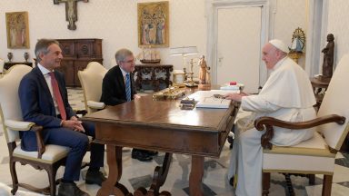 Papa recebe presidente do Comitê Olímpico Internacional