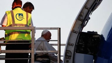 Papa inicia viagem ao Cazaquistão, seu 38º destino internacional