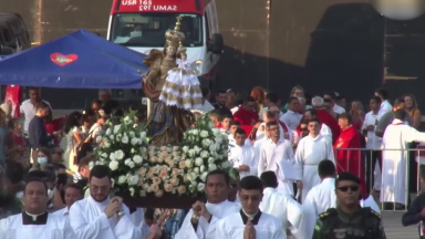 Fiéis participam de cerimônia de beatificação de Benigna Cardoso