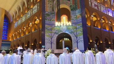 Missa solene celebra a Padroeira do Brasil no Santuário de Aparecida