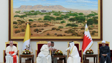 Papa Francisco encerra viagem Apostólica ao Bahrein