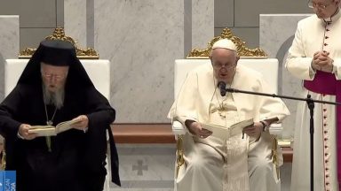 Unidade e testemunho são coessenciais, diz Papa em encontro pela paz