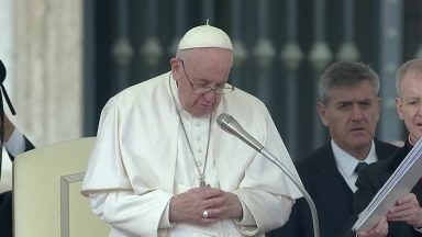 Papa Francisco reza por cessar-fogo e diálogo na Ucrânia