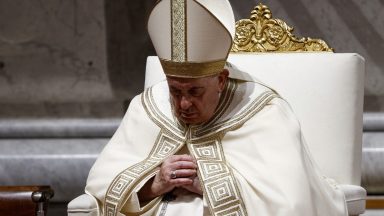 Em celebração no Vaticano, Papa expressa gratidão a Bento XVI