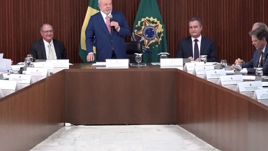 Lula faz primeira reunião com todos os ministros do governo